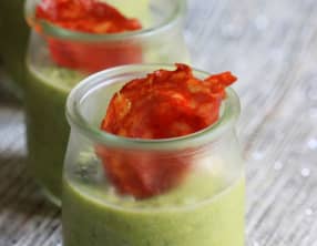 Crème de petits pois, fromage frais et chorizo