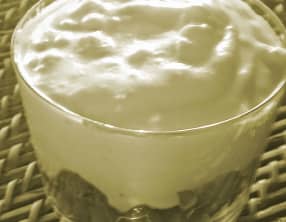 Dessert crème pâtissière, pommes épicées, pain d'épices, miel