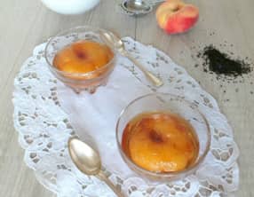 Pêches plates au sirop de thé Earl Grey