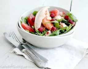 Salade de homard au pamplemousse et framboises