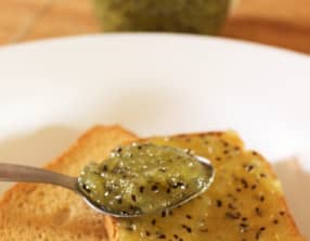 Confiture maison aux kiwis