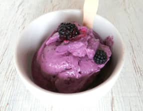 Crème glacée à la mûre