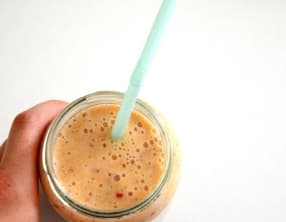 Smoothie Pêche Banane et Gingembre confit