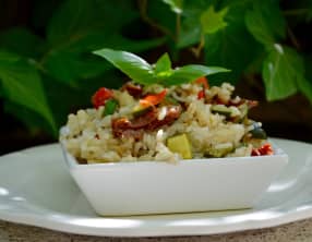 Salade de riz aux légumes du soleil