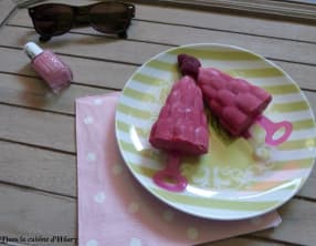Popsicles framboise, fraise et yaourt