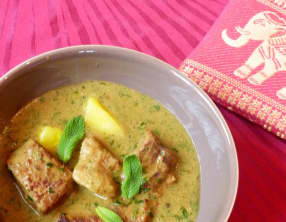 Curry de boeuf, menthe, galanga et citronnelle