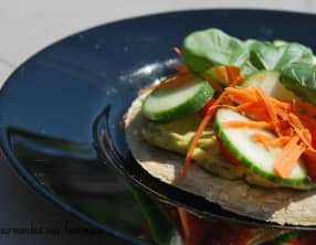 Flammekueche aux pois cassé et aux crudités VEGAN