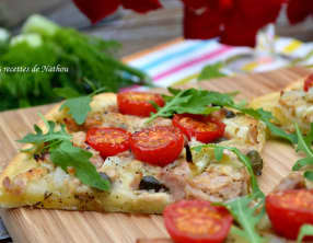 Pizza au thon, mozzarella marinée et fenouil confit