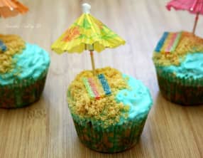 Sea, cupcake and sun