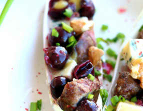 Barquette d'endive au raisin muscat confit