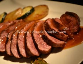 Magret de Canard Courgettes Pommes de Terre À la Plancha
