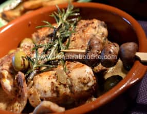 Râbles de Lapin à la Moutarde et aux Olives