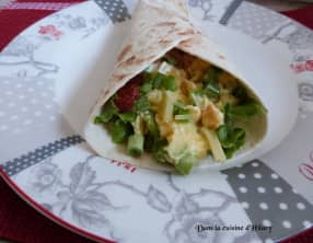 Breakfast burritos aux œufs et salsa