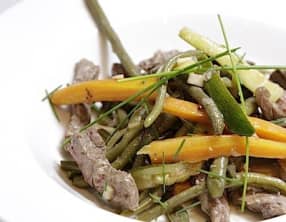 Rumsteck en salade de légumes croquants