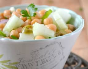 Salade de pois chiches au concombre