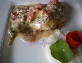 Cuisses de lapin, sauce crémeuse aux tomates fondantes et herbes du jardin