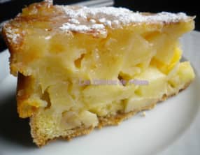 Sharlotka ou le cake aux pommes russe