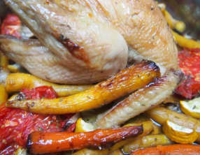 Poulet fermier et légumes confits
