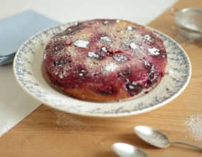 Gâteau moelleux aux prunes façon tatin