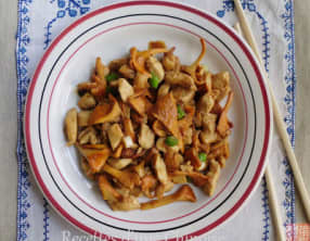 Poulet sauté aux girolles