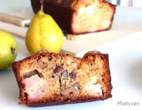 Cake d'automne miel, poires et noix