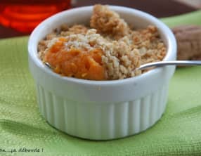 Crumble de patate douce, noisette et cannelle