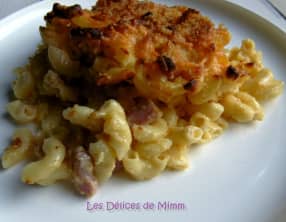Gratin de coquillettes aux lardons et au cheddar