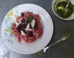 Risotto à la betterave sauce au persil