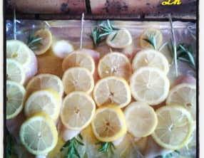 Filets de poulet au romarin , citron et miel