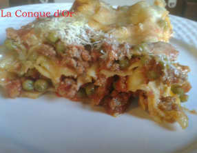 Cannellonis farcis à la viande et petits pois