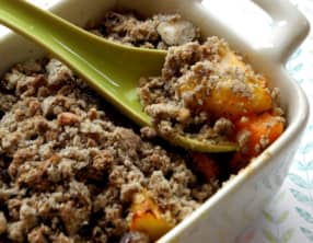 Crumble sucré salé de courge, pomme et sarrasin