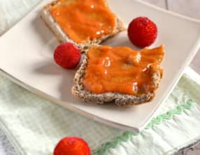 Confiture d'arbouses vanillée