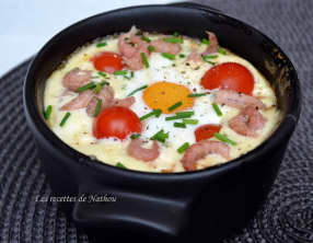 Oeuf cocotte aux crevettes grises et crème au parmesan