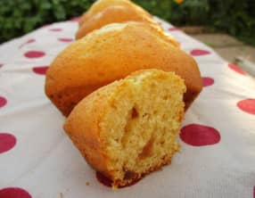 Petits cakes aux écorces de citrons confits