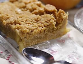 Gâteau sablé aux pommes épicées