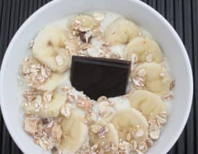 Smoothie bowl chocolat banane amande