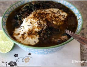 Soupe Libanaise aux lentilles et épinards , citron , cumin et yaourt