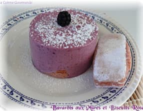 Bavarois aux Mûres et Biscuits roses