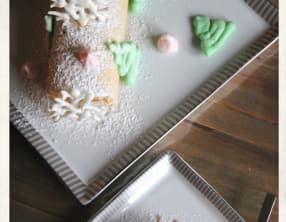 Roulé de Noël à la confiture de fraises