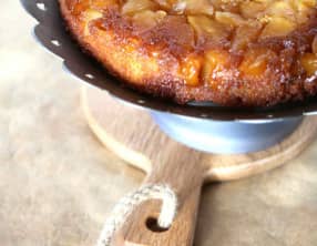 Gâteau renversé aux pommes Golden confites