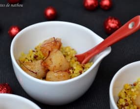 Saint-Jacques caramélisées à la vanille et clémentine, quinoa-boulgour au safran