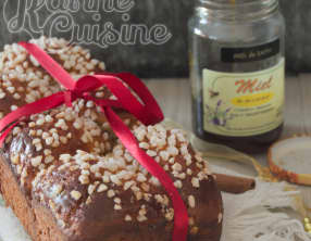 La brioche au miel et aux épices