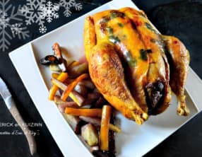 Poularde farcie au foie gras et légumes anciens rôtis