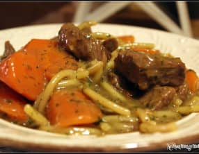 Kalops , ragout de boeuf à l'aneth