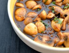 Poêlée de champignons piquants