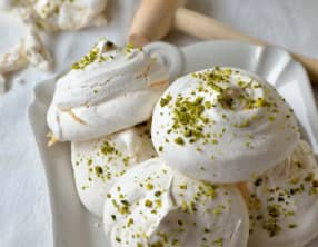 Meringues fleur d'oranger pistache