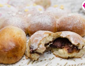 Brioche Butchy fourrée à la pâte de noisettes en forme de sapin de Noël