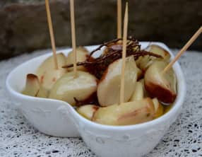 Ail mariné pour l’apéritif