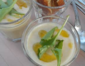 Gaspacho de haricots tarbais à l’huile de mandarine