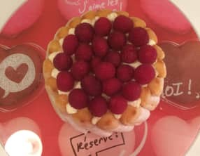 Charlotte au nougat et à la framboise